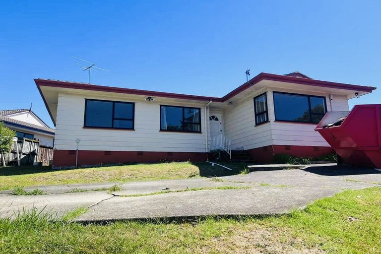 Photo of property in 5 Caribbean Drive, Unsworth Heights, Auckland, 0632