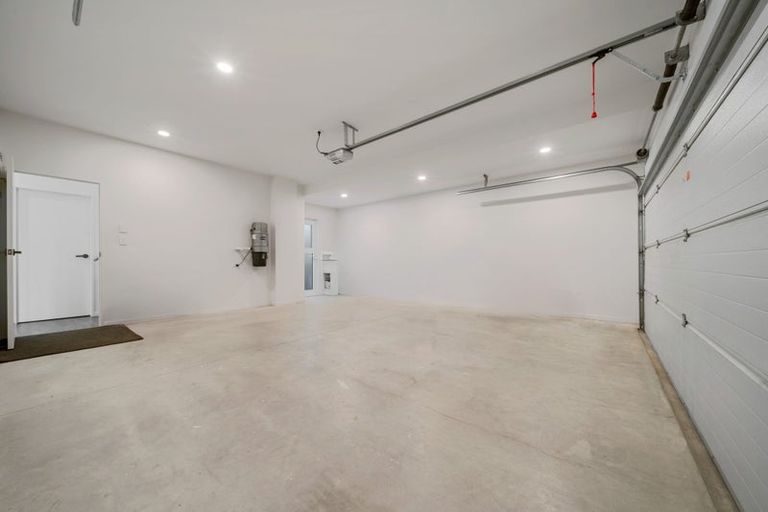 Photo of property in 34 Windlass Street, Long Bay, Auckland, 0630