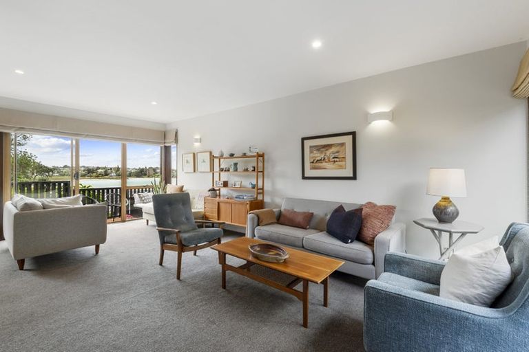 Photo of property in 2/63a Norwood Road, Bayswater, Auckland, 0622