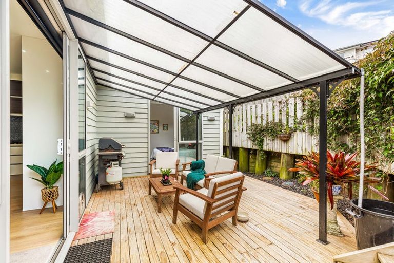 Photo of property in 9 Korihi Drive, Swanson, Auckland, 0614