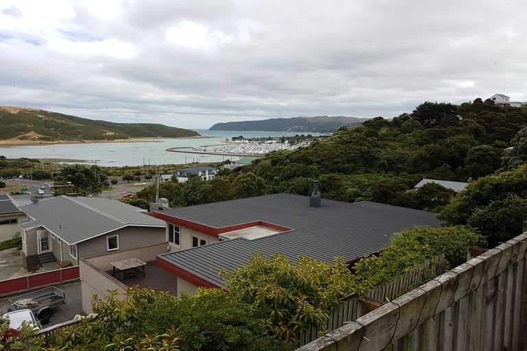 Photo of property in 10 Kiriwai Road, Paremata, Porirua, 5024