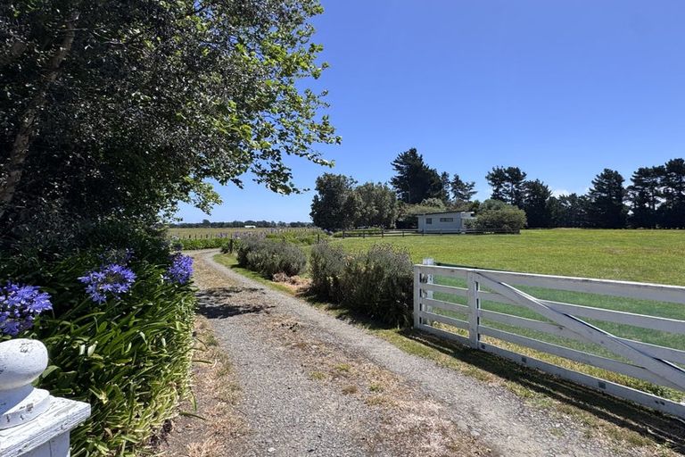 Photo of property in 554 Porewa Road, Marton, 4787