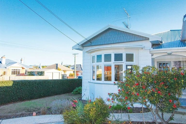 Photo of property in 75 Forfar Street, Clyde Hill, Dunedin, 9011