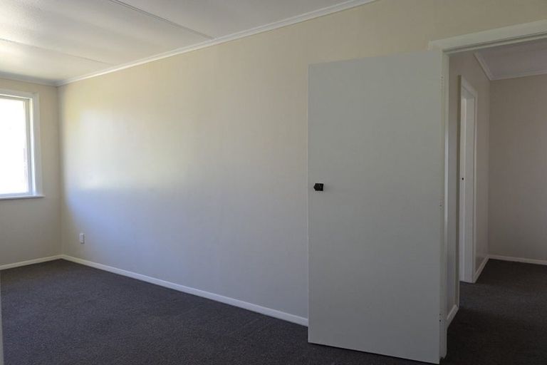 Photo of property in 42 Warspite Avenue, Cannons Creek, Porirua, 5024