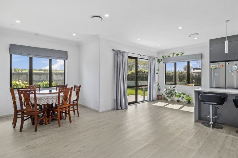 Photo of property in 44 Huka Heights Drive, Rangatira Park, Taupo, 3330