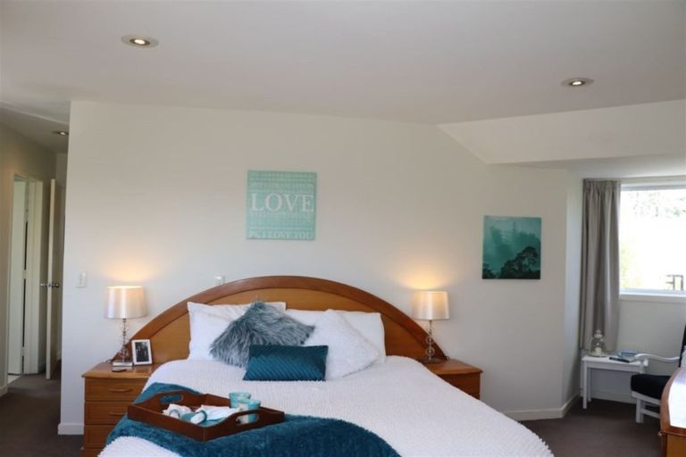 Photo of property in 113 Gardiners Road, Harewood, Christchurch, 8051