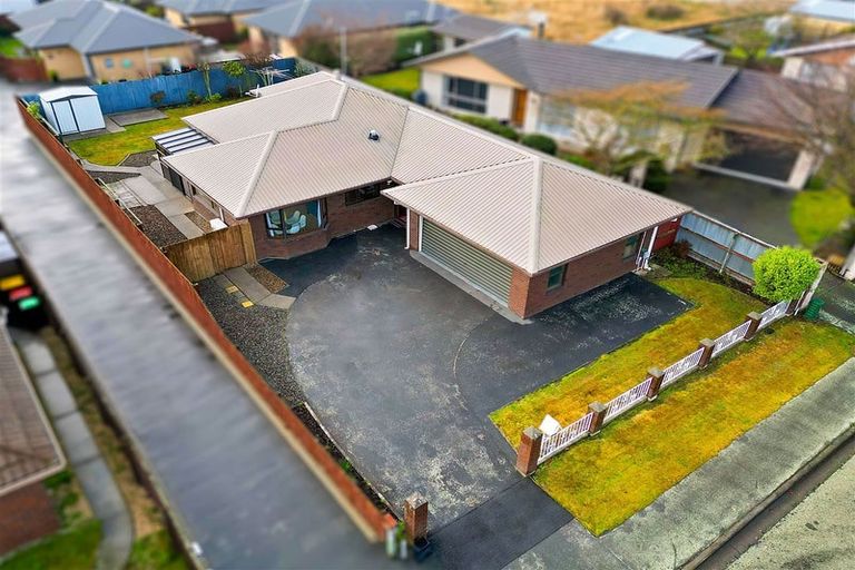 Photo of property in 47 Oakhampton Street, Hornby, Christchurch, 8042