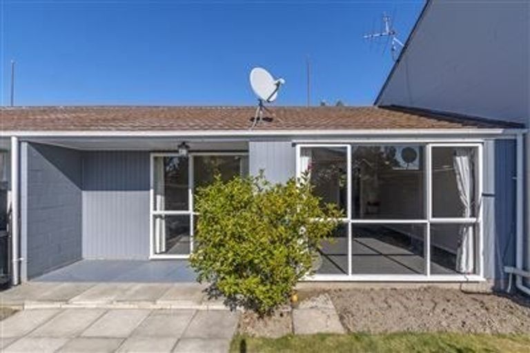 Photo of property in 4/30b Nortons Road, Avonhead, Christchurch, 8042