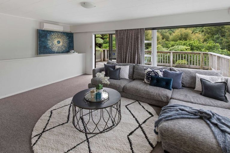 Photo of property in 20 Harbour View Road, Harbour View, Lower Hutt, 5010