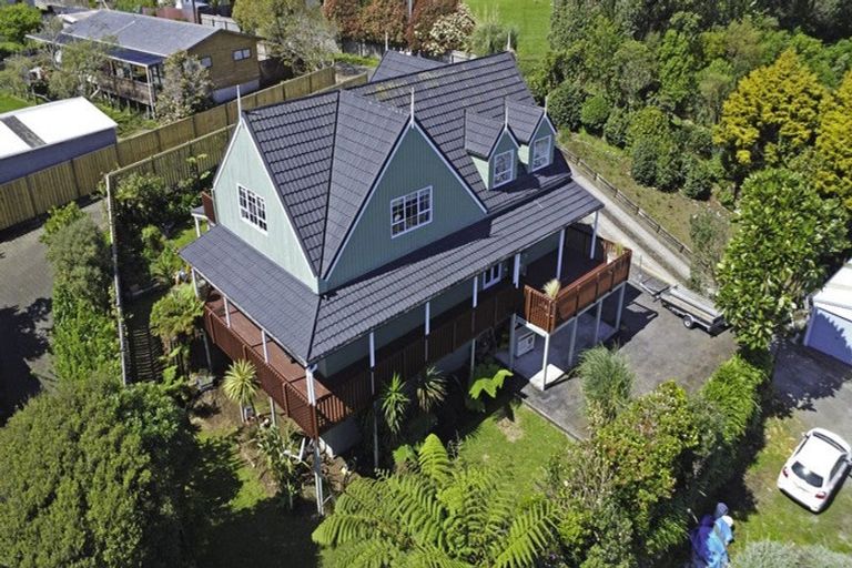 Photo of property in 6d Donnelly Street, Oakura, 4314