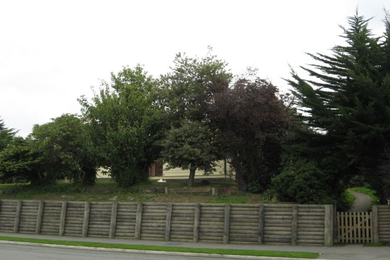 Photo of property in 35 College Road, Parkside, Timaru, 7910