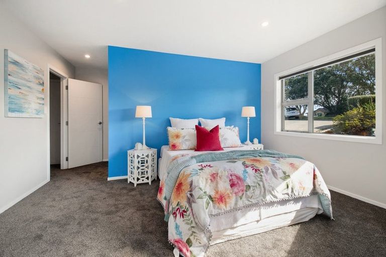 Photo of property in 160 Torkar Road, Clarks Beach, 2122