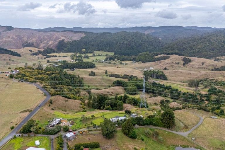 Photo of property in 22 Falls Road, Hunua, Papakura, 2583