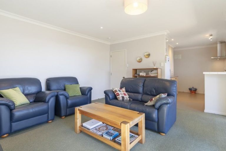 Photo of property in 10 Coppelia Avenue, Omokoroa, 3114