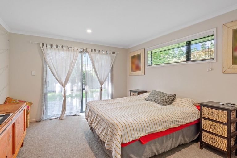 Photo of property in 5 Oakden Drive, Darfield, 7510