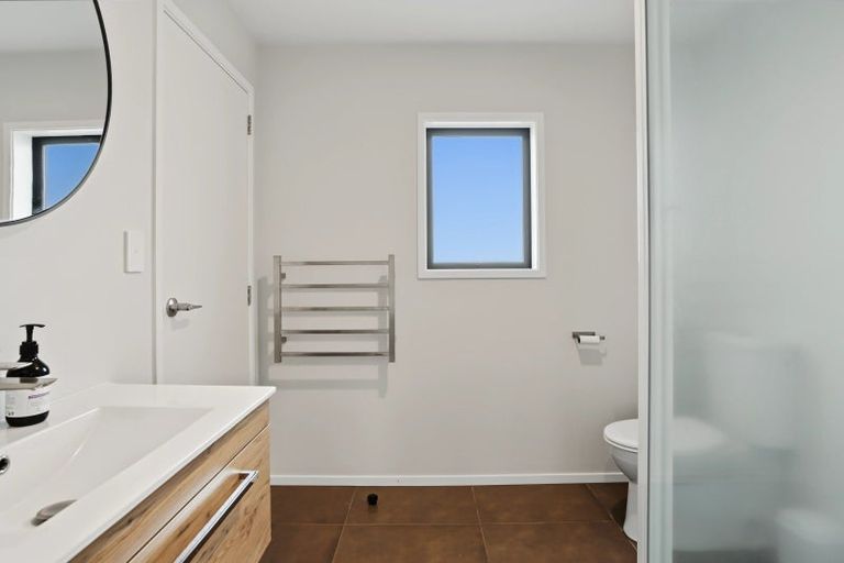 Photo of property in 3 Tirinui Crest Road, Otumoetai, Tauranga, 3110