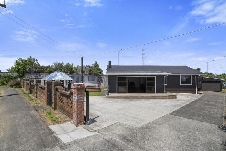 Photo of property in 63 Myers Road, Manurewa East, Auckland, 2102