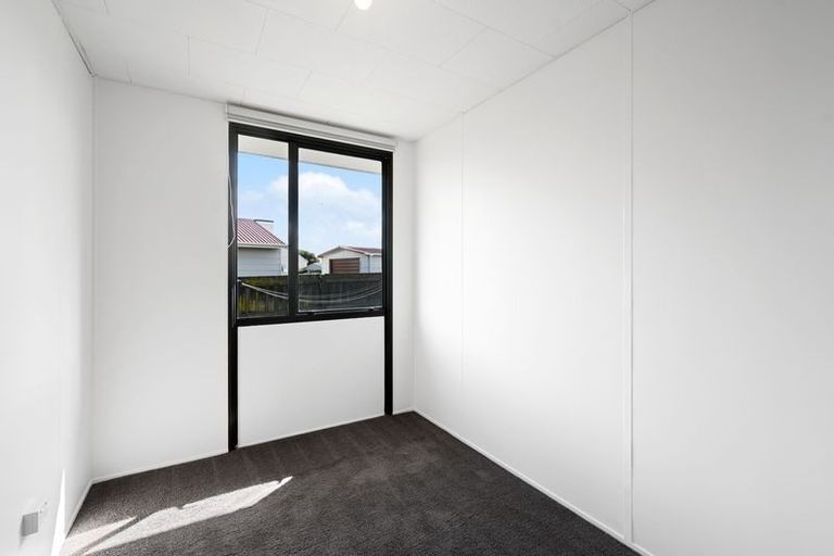 Photo of property in 18 Garland Drive, St Andrews, Hamilton, 3200