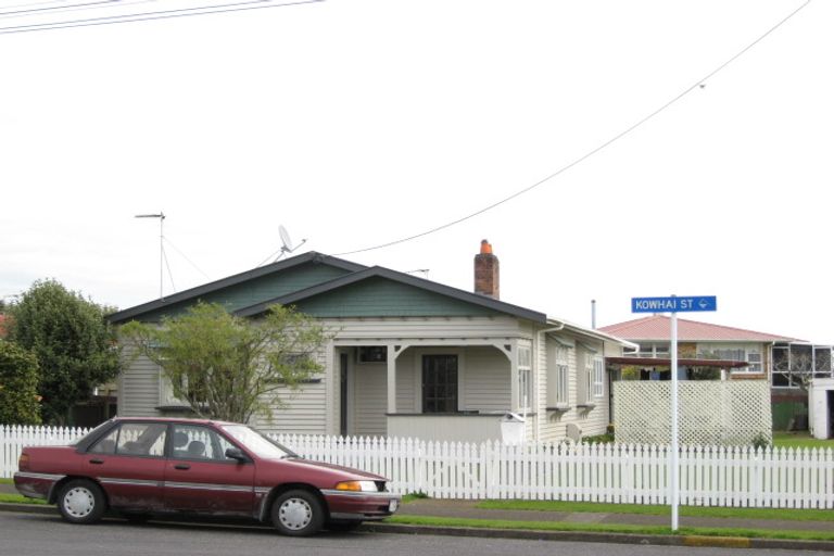 Photo of property in 12a Kowhai Street, Strandon, New Plymouth, 4312