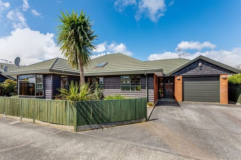 Photo of property in 2/45 Brunswick Street, Hutt Central, Lower Hutt, 5010