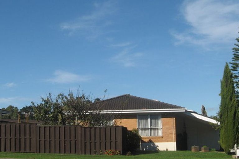 Photo of property in 513 Pakuranga Road, Howick, Auckland, 2010