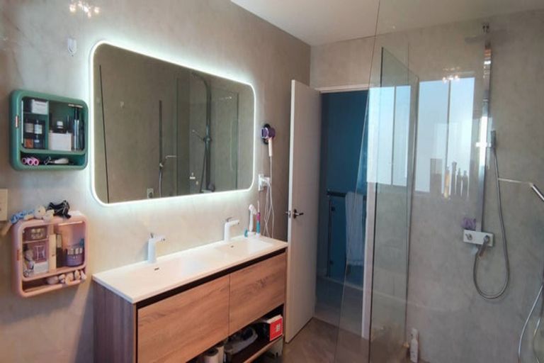 Photo of property in 55 Donegal Park Drive, Flat Bush, Auckland, 2019