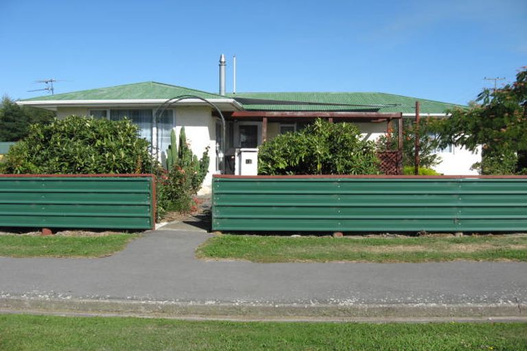 Photo of property in 14 Chervier Street, Leeston, 7632