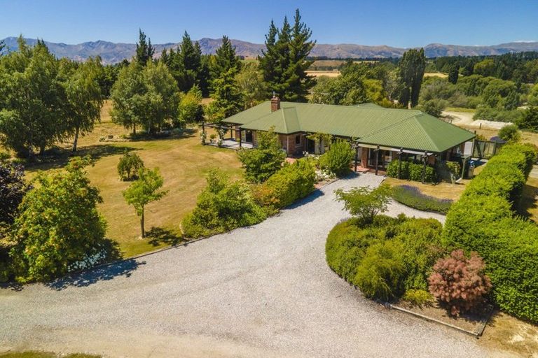 Photo of property in 11 Riverbank Road, Wanaka, 9382
