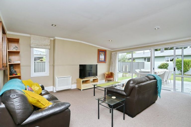 Photo of property in 9 Ayers Street, Rangiora, 7400