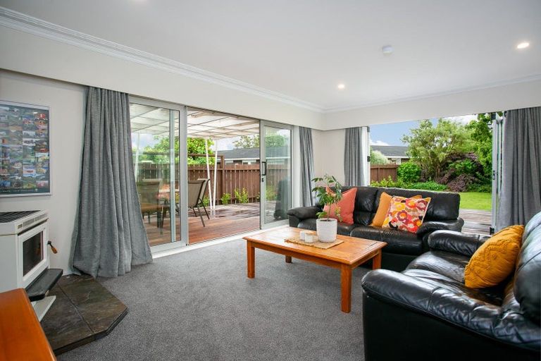 Photo of property in 5 Woodstock Crescent, Leamington, Cambridge, 3432