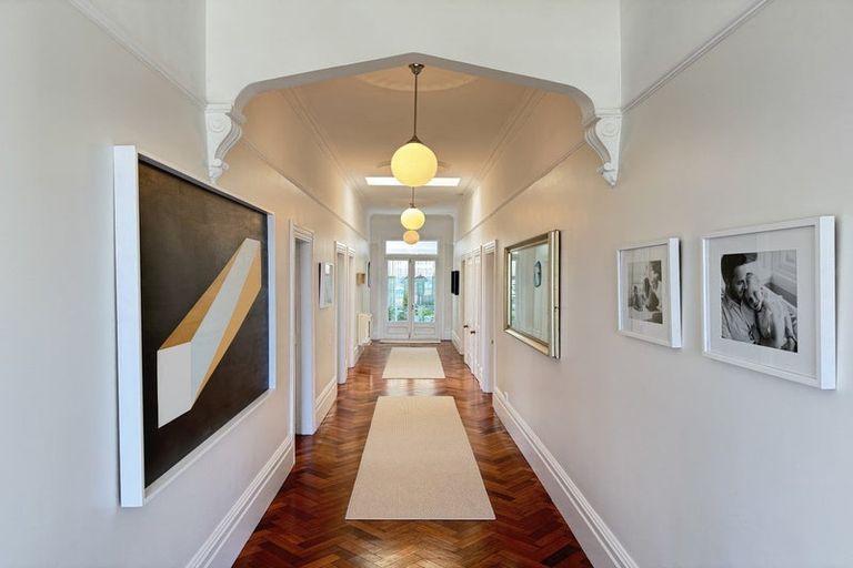 Photo of property in 117 Townsend Road, Miramar, Wellington, 6022