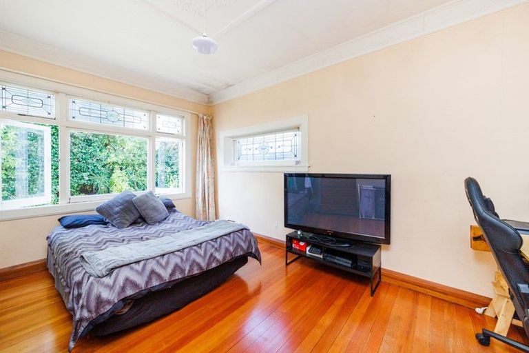 Photo of property in 100 Marne Street, Hokowhitu, Palmerston North, 4410