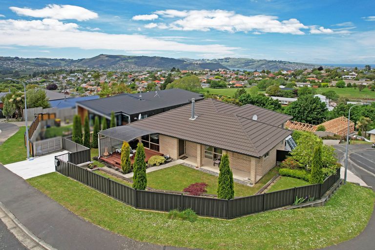 Photo of property in 8 Kohu Place, Halfway Bush, Dunedin, 9010