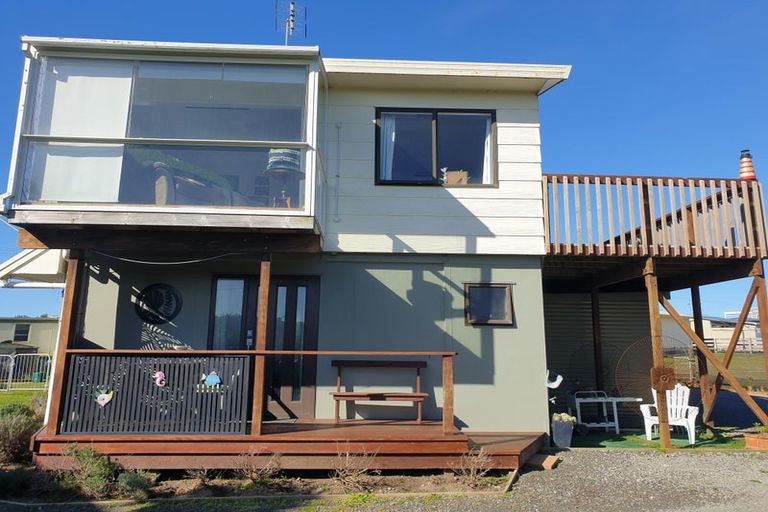 Photo of property in 266b Seaforth Road, Waihi Beach, 3611
