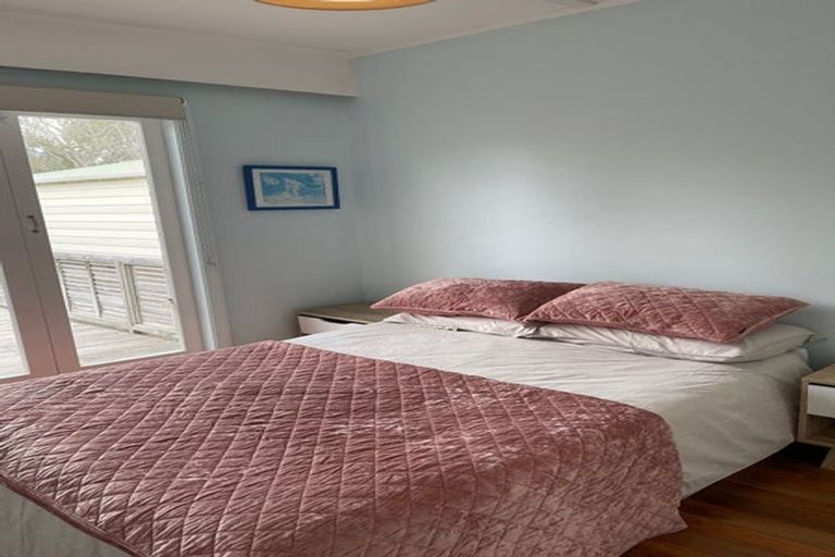 Photo of property in 12 The Avenue, Otaki Beach, Otaki, 5512