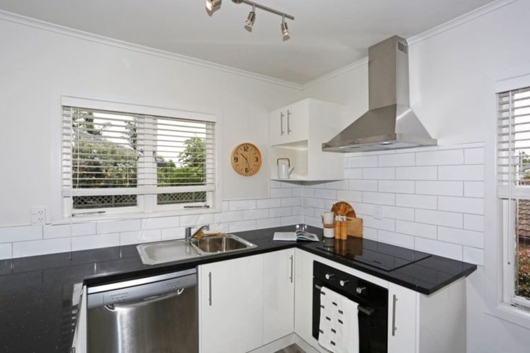 Photo of property in 4 Ingram Street, Papakura, 2110