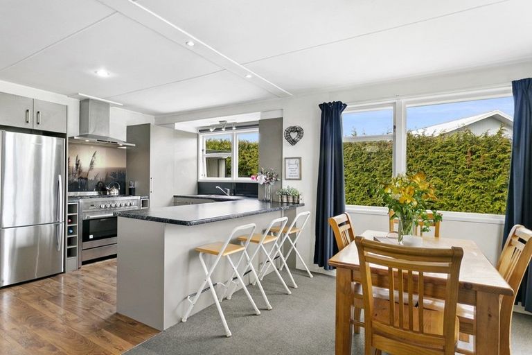 Photo of property in 70 Richmond Avenue, Richmond Heights, Taupo, 3330