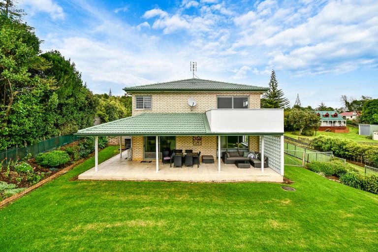 Photo of property in 114 Colombo Road, Waiuku, 2123