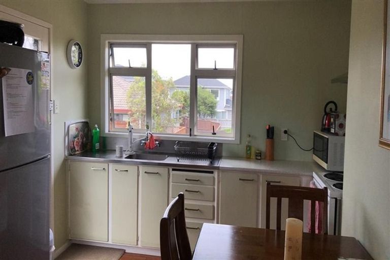 Photo of property in 2/101 Nelson Street, Howick, Auckland, 2014