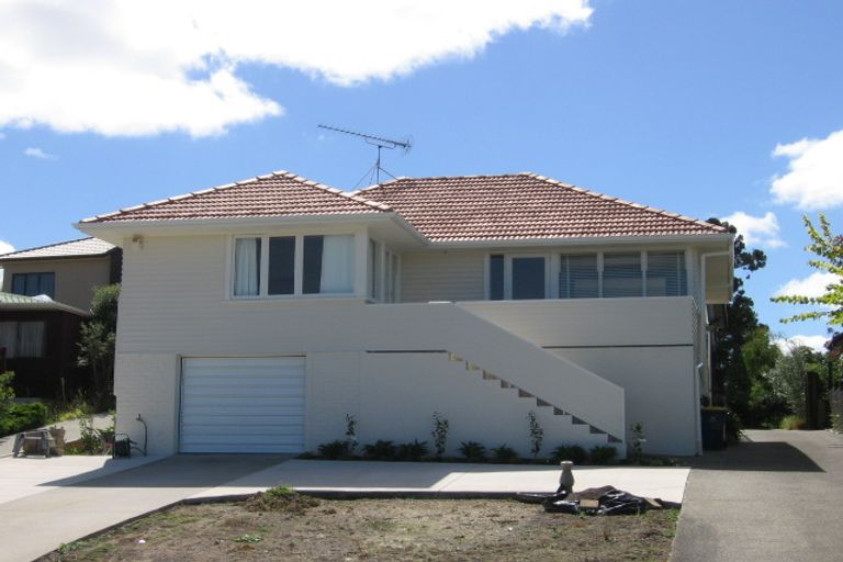 Photo of property in 23a Peter Terrace, Castor Bay, Auckland, 0620