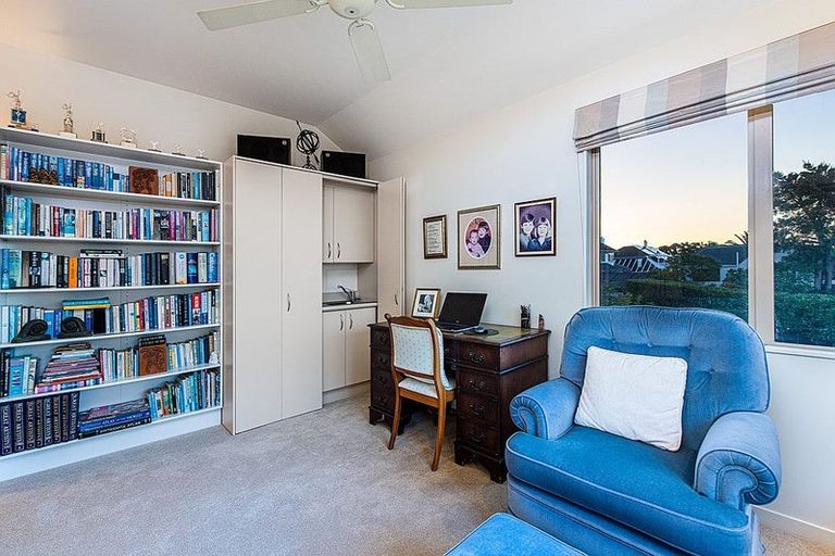 Photo of property in 3/284 Lake Road, Hauraki, Auckland, 0622