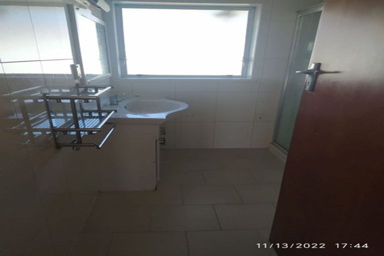 Photo of property in 26 Rosier Road, Glen Eden, Auckland, 0602