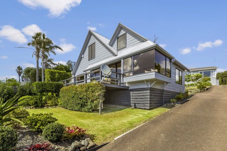 Photo of property in 14a Duncansby Road, Stanmore Bay, Whangaparaoa, 0932