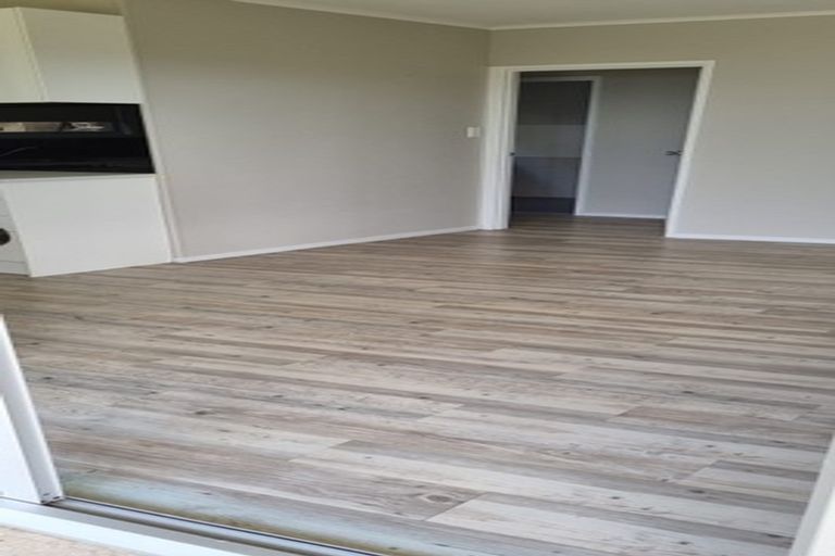 Photo of property in 88 Marellen Drive, Red Beach, 0932