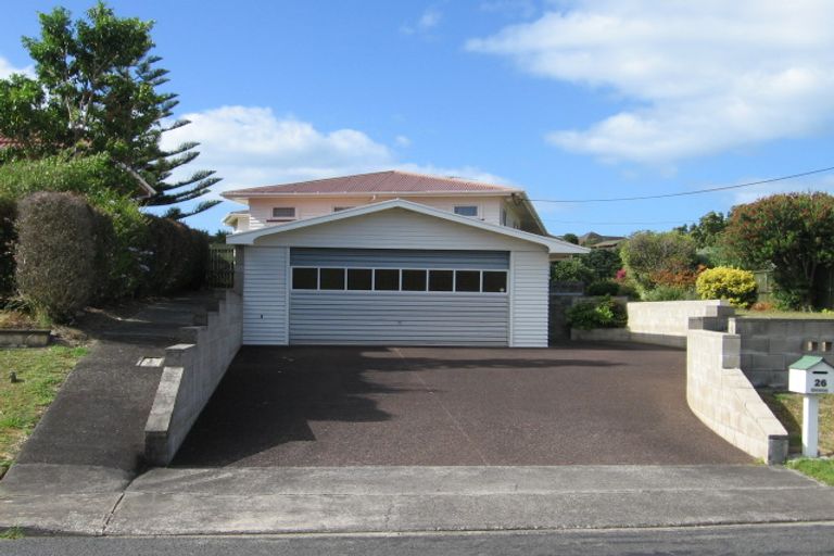 Photo of property in 26 Bevyn Street, Castor Bay, Auckland, 0620