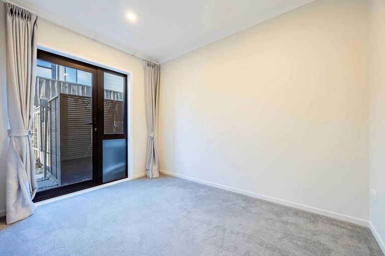 Photo of property in 76 Mapou Road, Hobsonville, Auckland, 0616