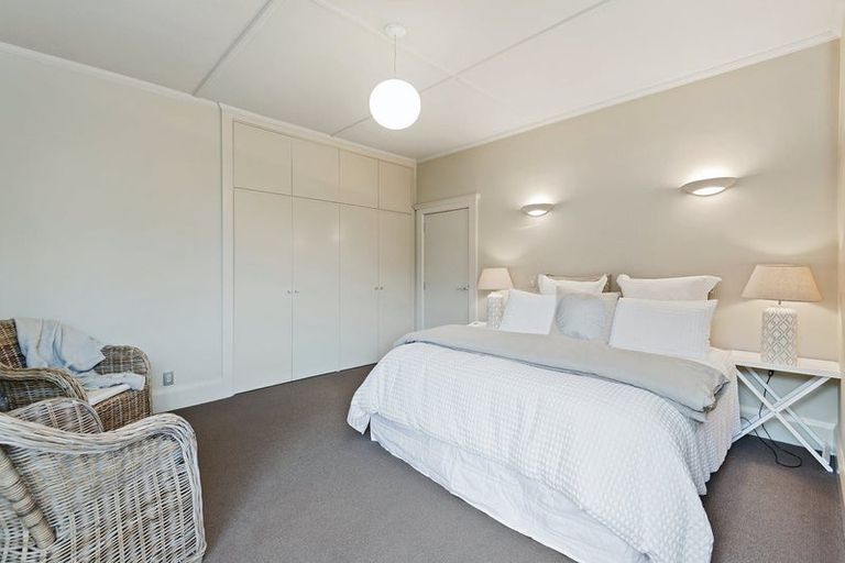 Photo of property in 20 Augusta Street, Redcliffs, Christchurch, 8081