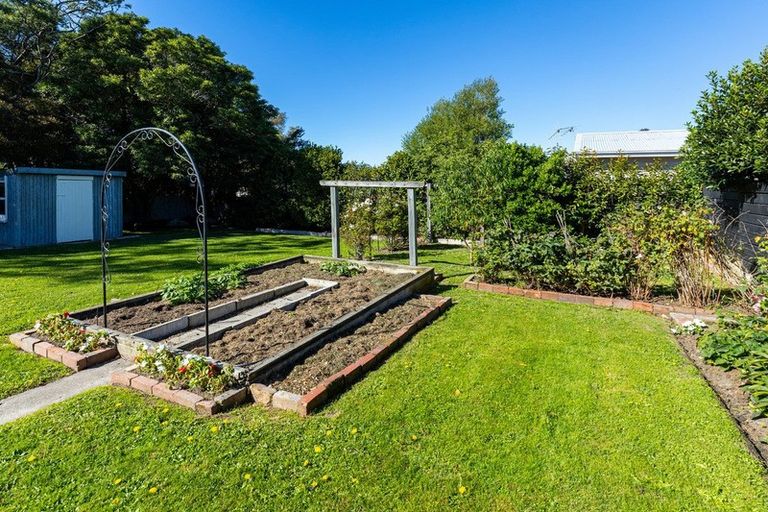 Photo of property in 5 Oakleigh Crescent, Oamaru North, Oamaru, 9400