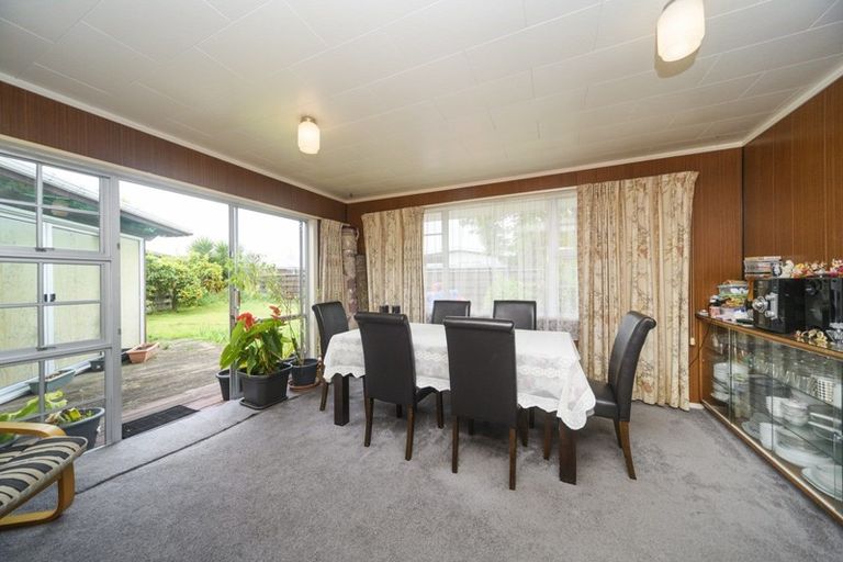 Photo of property in 17 Anaru Place, Awapuni, Palmerston North, 4412