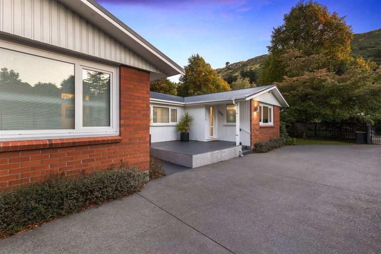 Photo of property in 105 Bowenvale Avenue, Cashmere, Christchurch, 8022